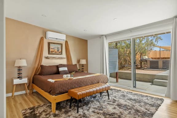 Bighorn Oasis Retreat: Hot Tub, Foosball & Firepit