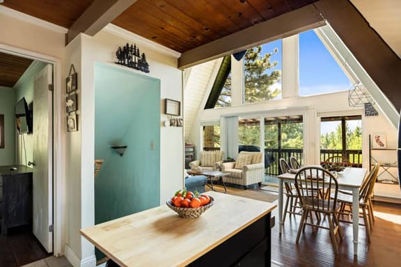 Casa Huntsted A-Frame Cabin near Snow Valley