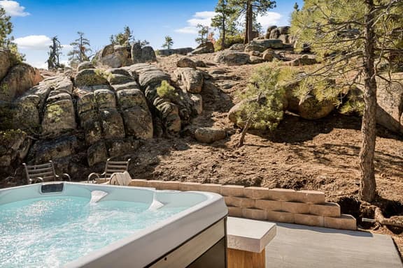 Lark Lookout: Serene Surroundings on Huge Private Lot! Hot Tub & Walk to Lake!