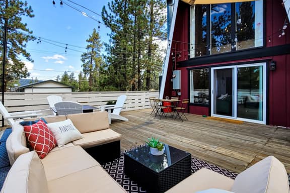 Lucky Bear|Perfect for Pets & Fam, Hot Tub