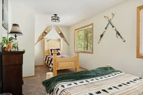 Mellow Mountain Getaway w Hot Tub and Firepit