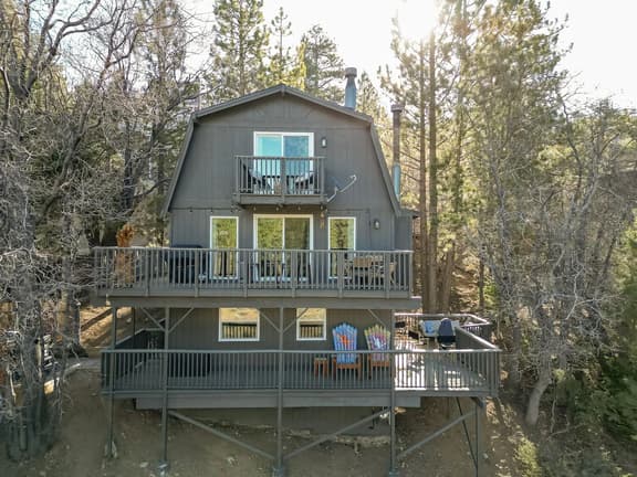 Mountainside Modern at Bear MTN w/ Hot Tub, Arcade