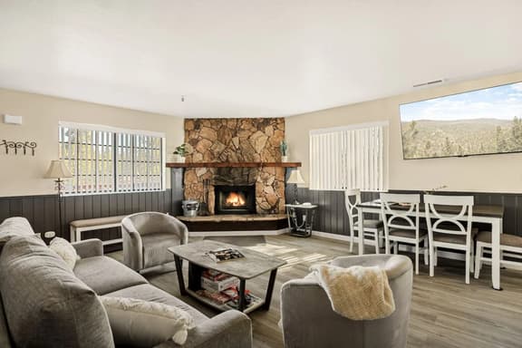 Mtn-View Condo Near Snow Summit w/ Fireplace & Deck