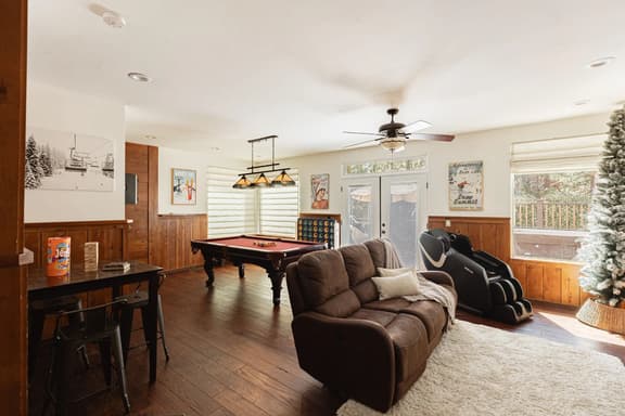 NEW! Knoll Lake Cabin in Big Bear Lake, BBQ, PET