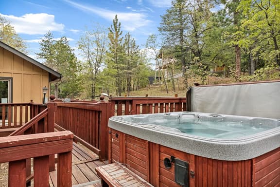 Sea to Ski Retreat - Hot Tub w/ Forest Views