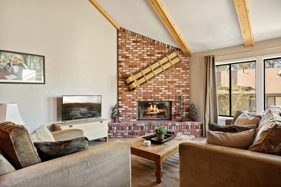 Nest At Moonridge, w/ Hot tub & Golf Course Views