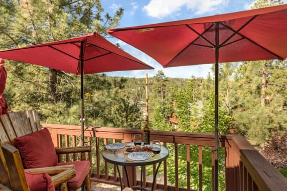 Boulder Bay Getaway | Mountain View Deck & BBQ