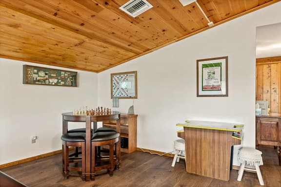 Double Black Diamond | A/C, Fireplace & Hot Tub