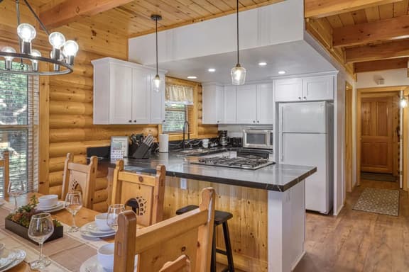 Bear Kub Kabin Block 2 Slopes, SPA & Game Room