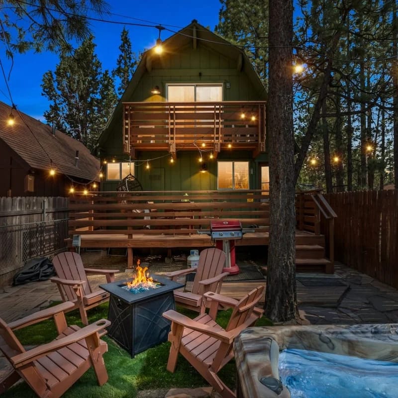 Solheim Lodge | Hot Tub, Fire Pit, EV Charger, Pets